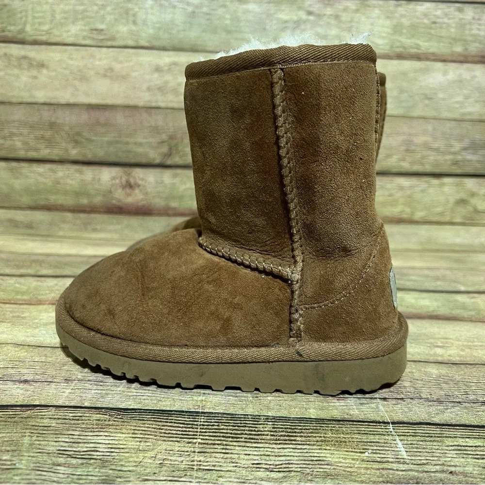 Ugg Brown Suede Classic Short Boots